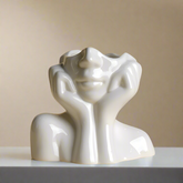 Handcrafted Charm - Elegante Dameshoed Vaas